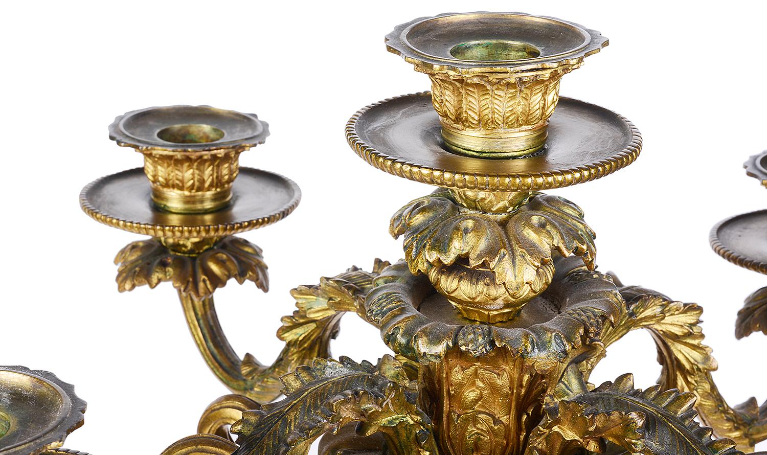 Großes Paar französischer Sevres-Kandelaber im Stil des 19. Jahrhunderts und Goldbronze-Kandelaber im Angebot 2