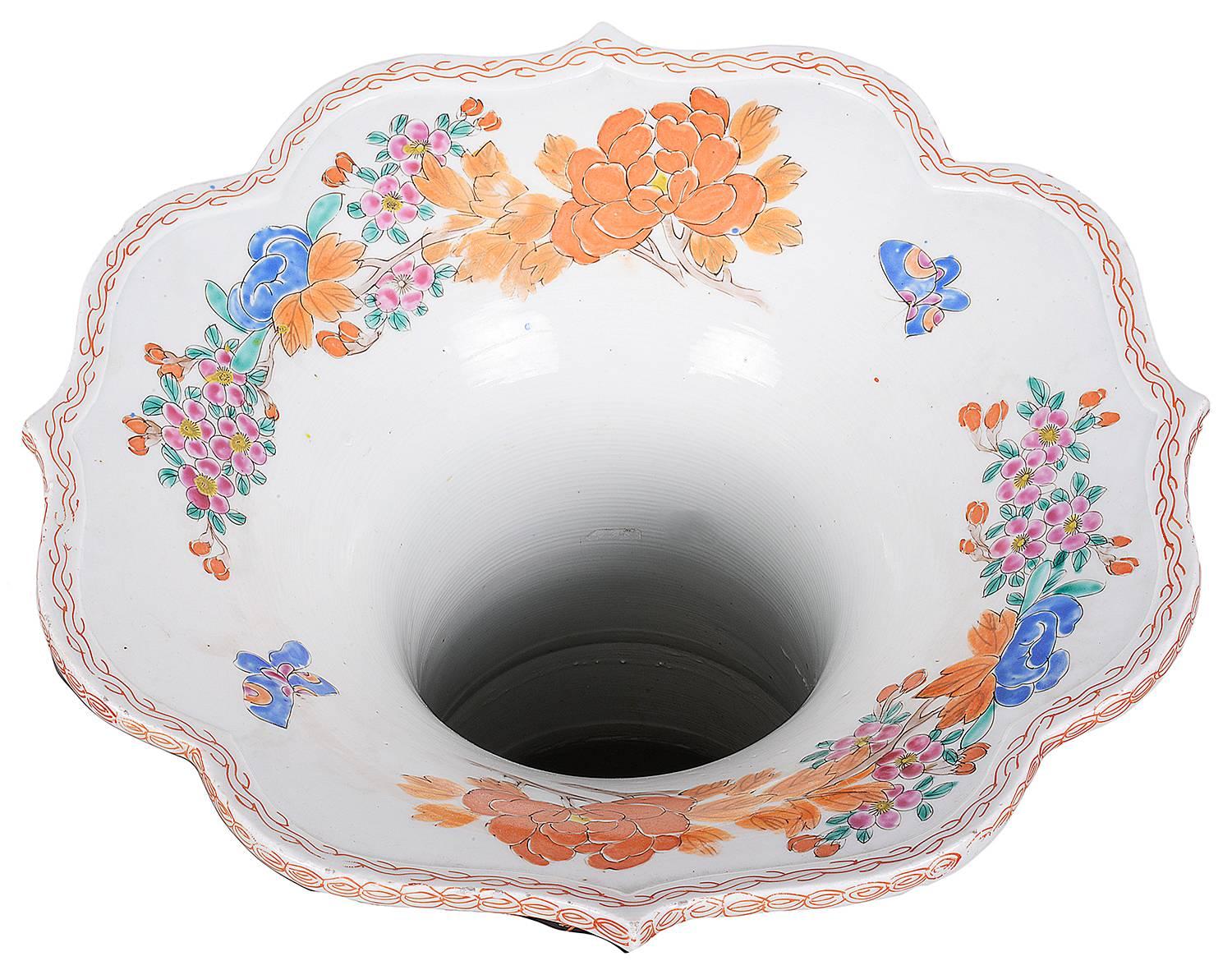 Large Pair of 19th Century Japanese Arita Porcelain Vases For Sale 2