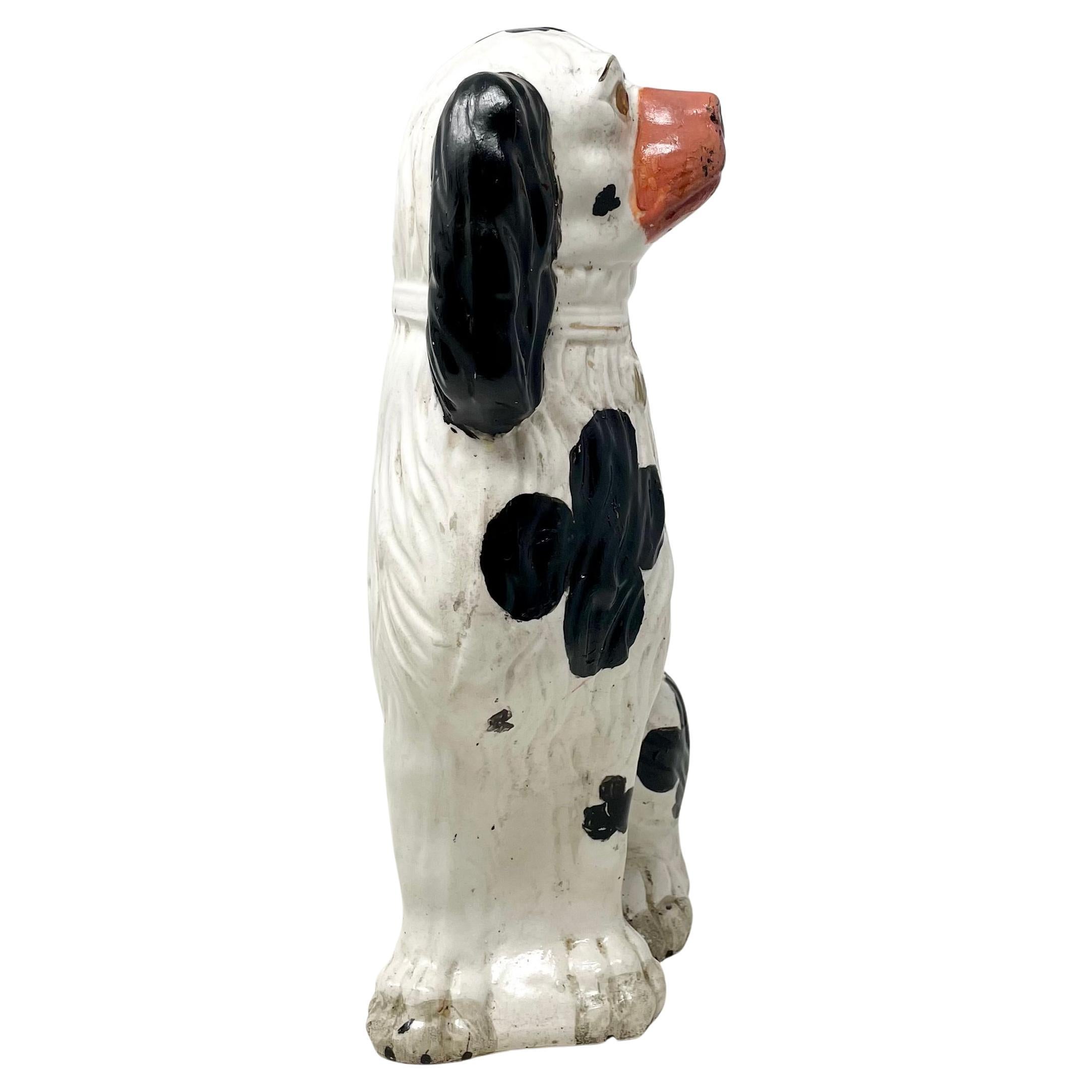 Pareja Grande Antiguo Spaniel Inglés de Cerámica Staffordshire Blanco y Negro Ca. 1870 en venta 4