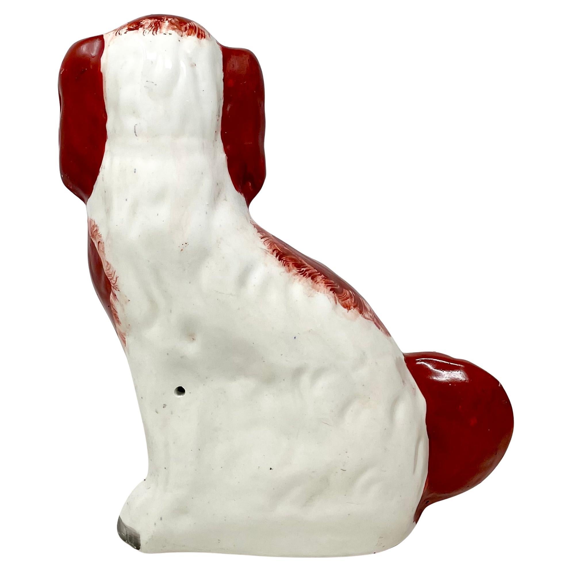 Gran Pareja Perros Antiguos de Cerámica Inglesa de Staffordshire de King Charles Spaniels en Bueno estado para la venta en New Orleans, LA
