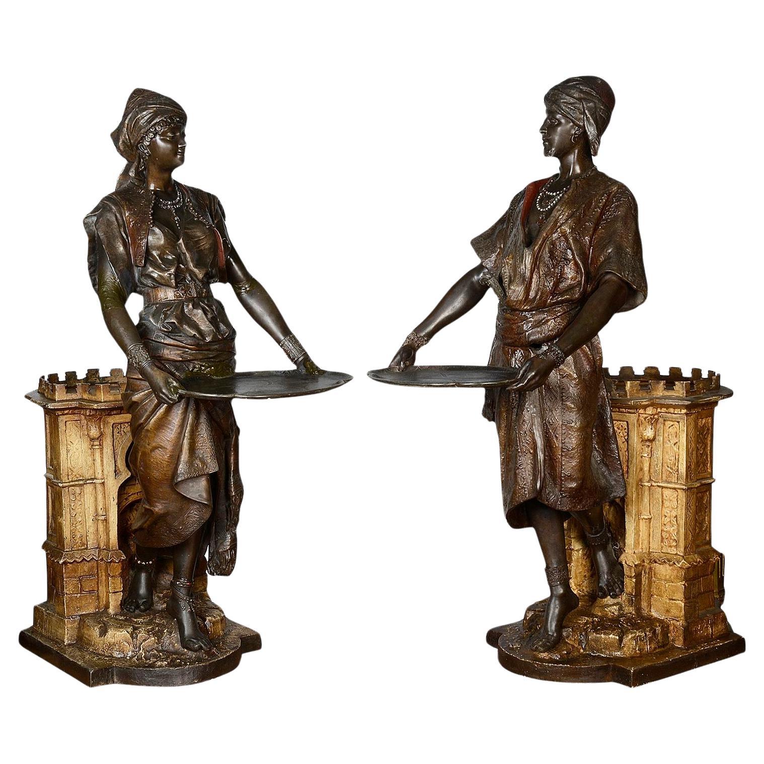 Grande paire de figures arabes en bronze, 19ème siècle