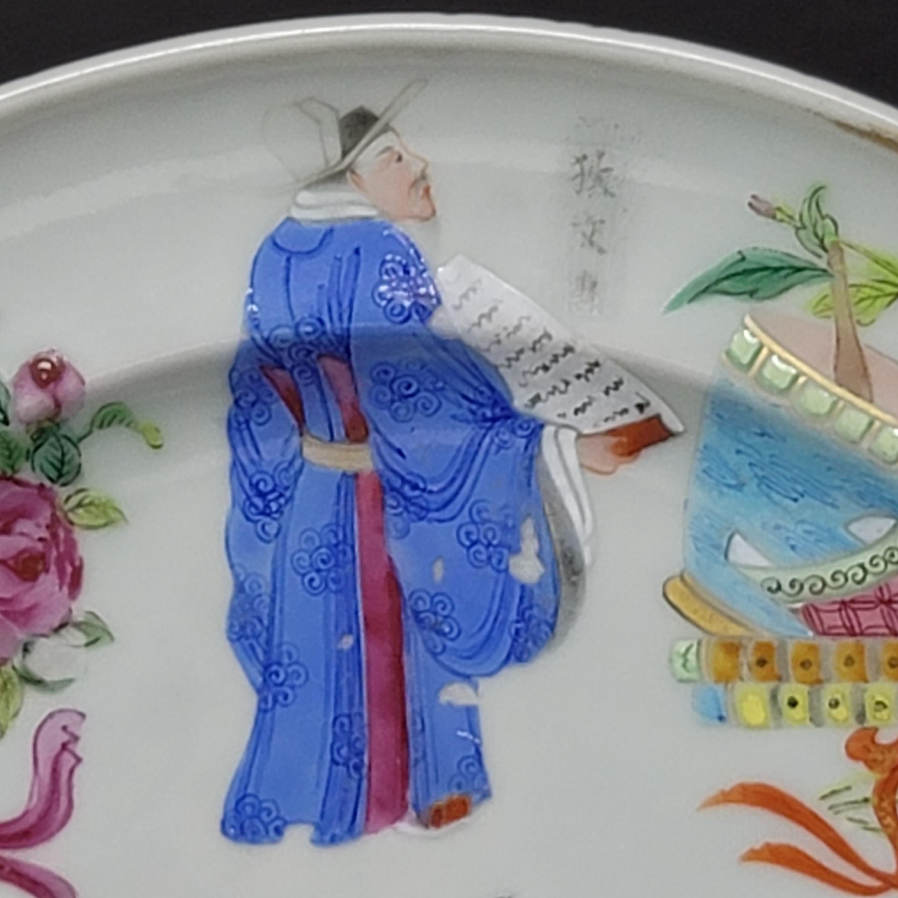 Large Pair Chinese Export Armorial Warming Plates Chauncey Family, Circa 1815 In Good Condition For Sale In Norton, MA