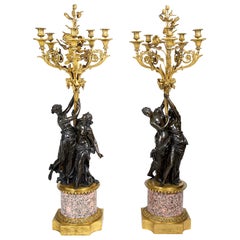 Grande paire de candélabres classiques en bronze et bronze doré, vers 1880