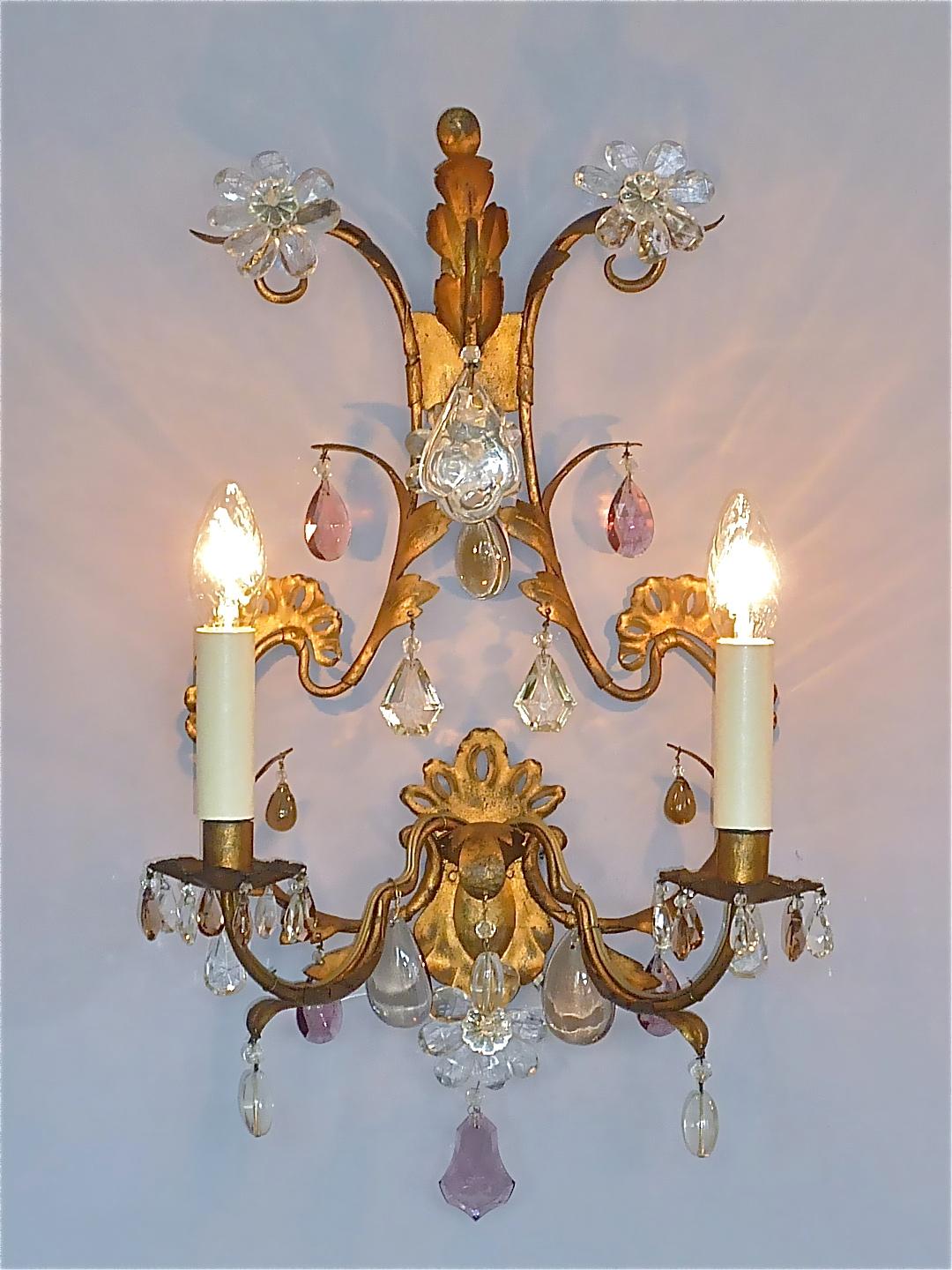 Großes Paar vergoldet Maison Baguès Stil Blume Blatt Wandleuchter Facettiert Kristallglas im Angebot 6