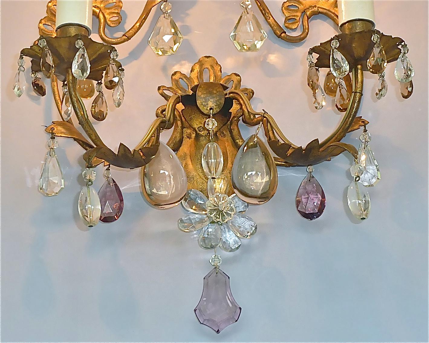 Großes Paar vergoldet Maison Baguès Stil Blume Blatt Wandleuchter Facettiert Kristallglas im Angebot 8