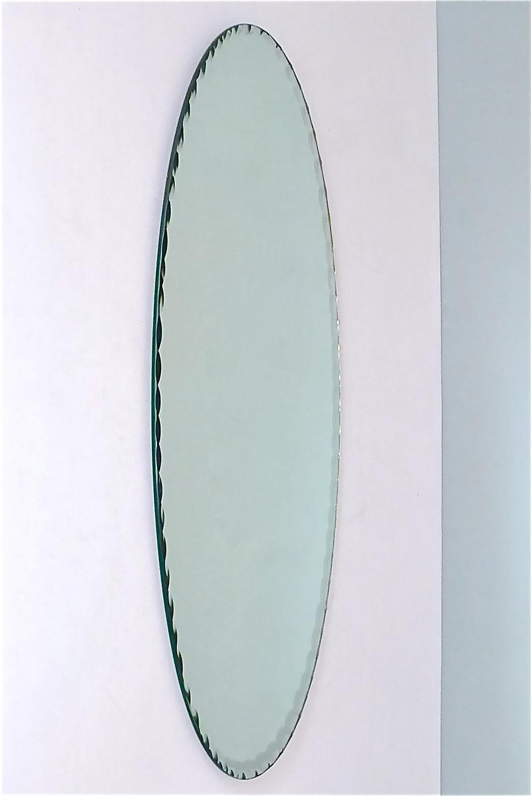 Large Pair Italian Midcentury Oval Mirrors Faceted Crystal Glass Fontana Arte For Sale 10