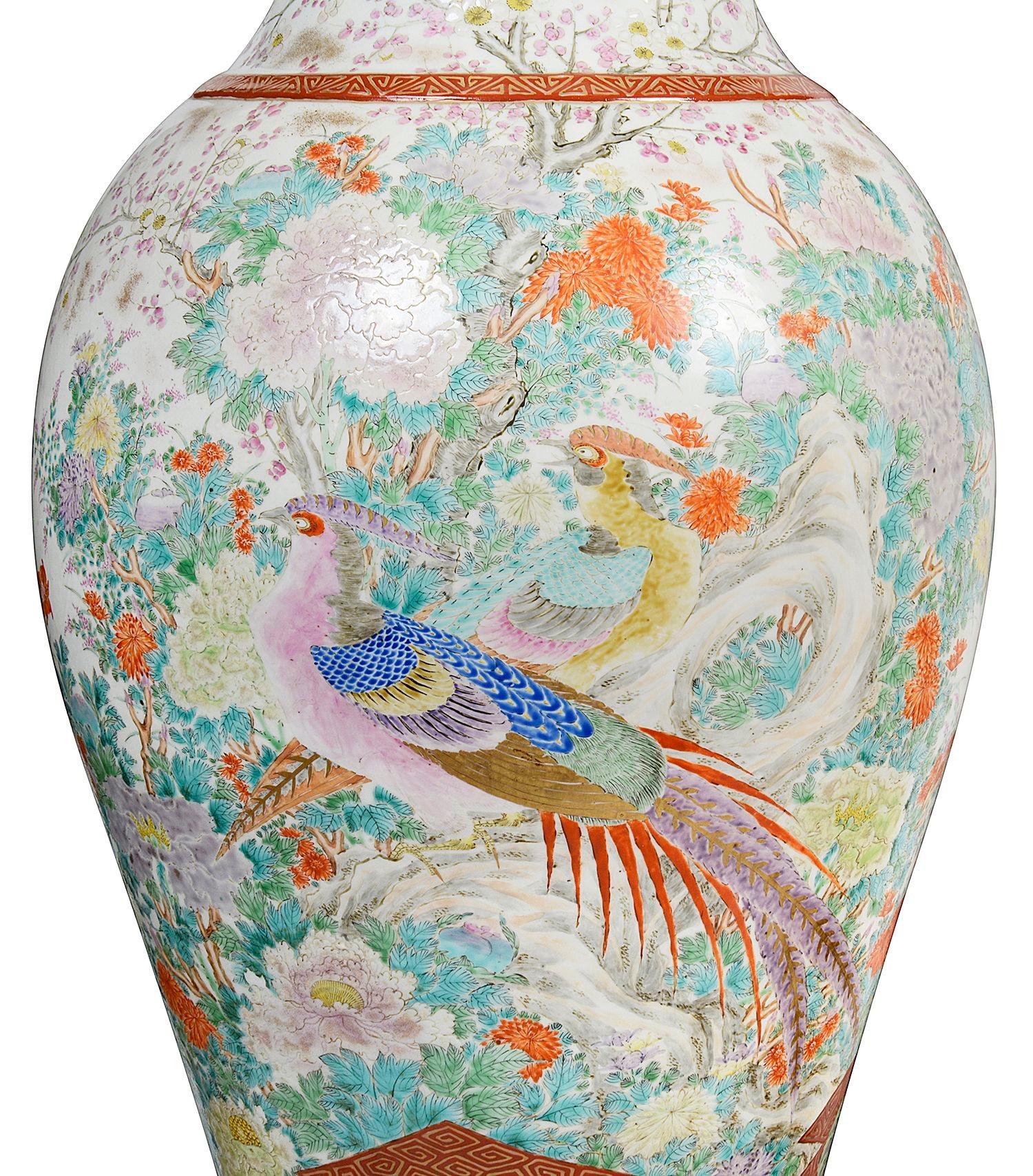 Hand-Painted Large pair Japanese Fukagawa porcelain vases on stands, circa 1890. For Sale