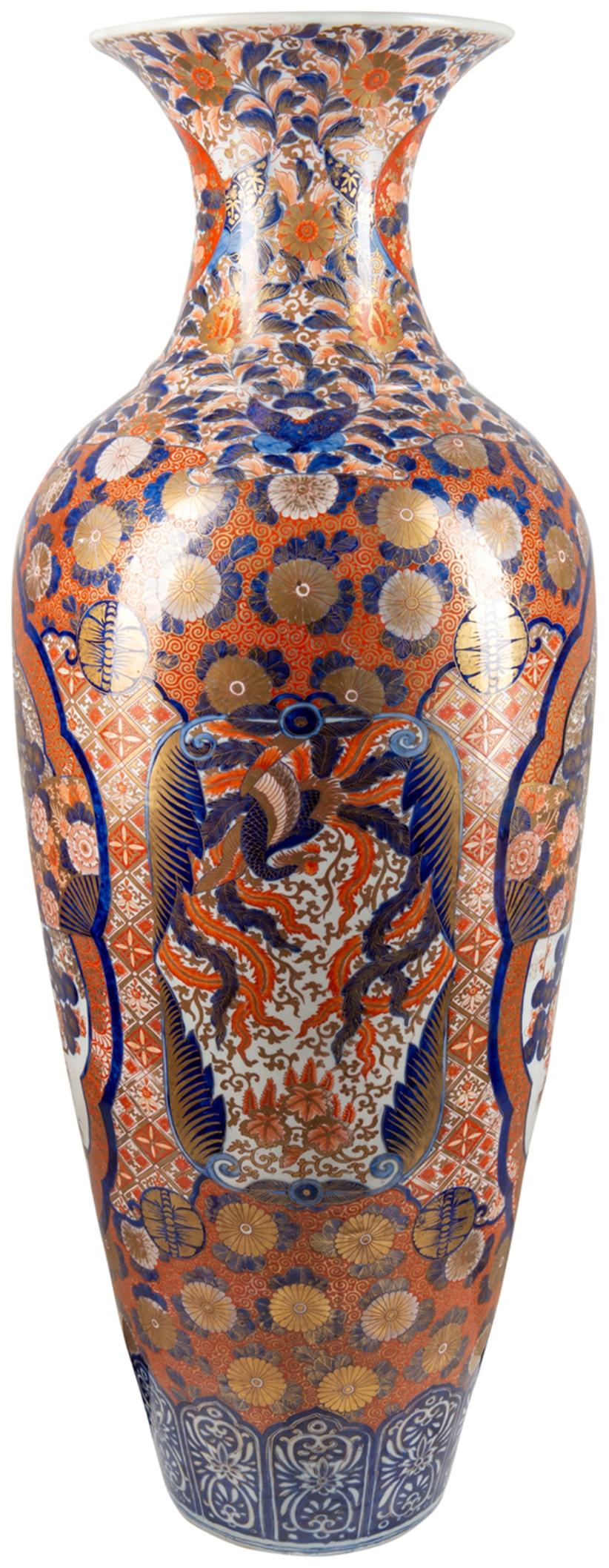 Hand-Painted Large Pair of Japanese Imari Porcelain Vase, circa 1880