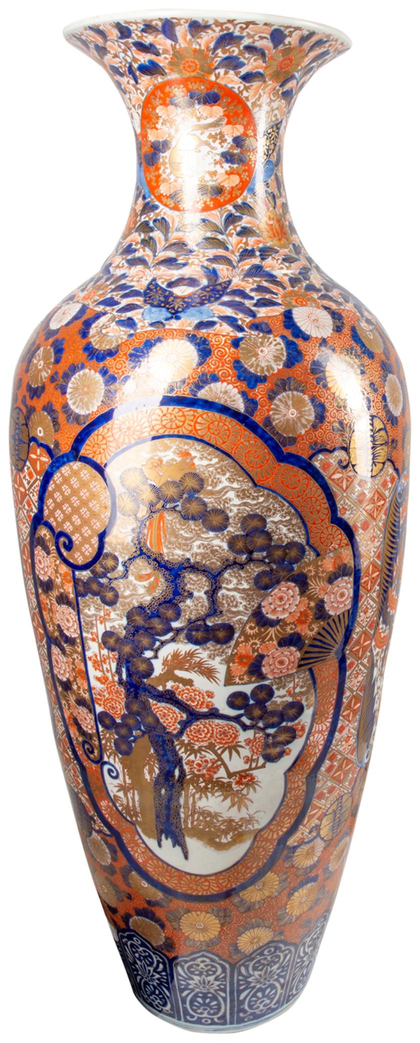 Large Pair of Japanese Imari Porcelain Vase, circa 1880 In Good Condition In Brighton, Sussex