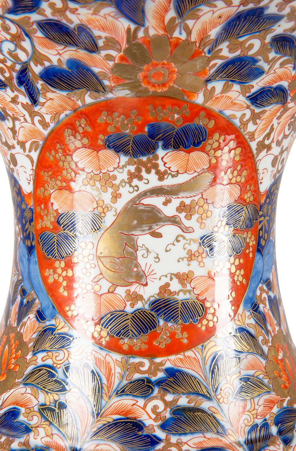 Large Pair of Japanese Imari Porcelain Vase, circa 1880 2