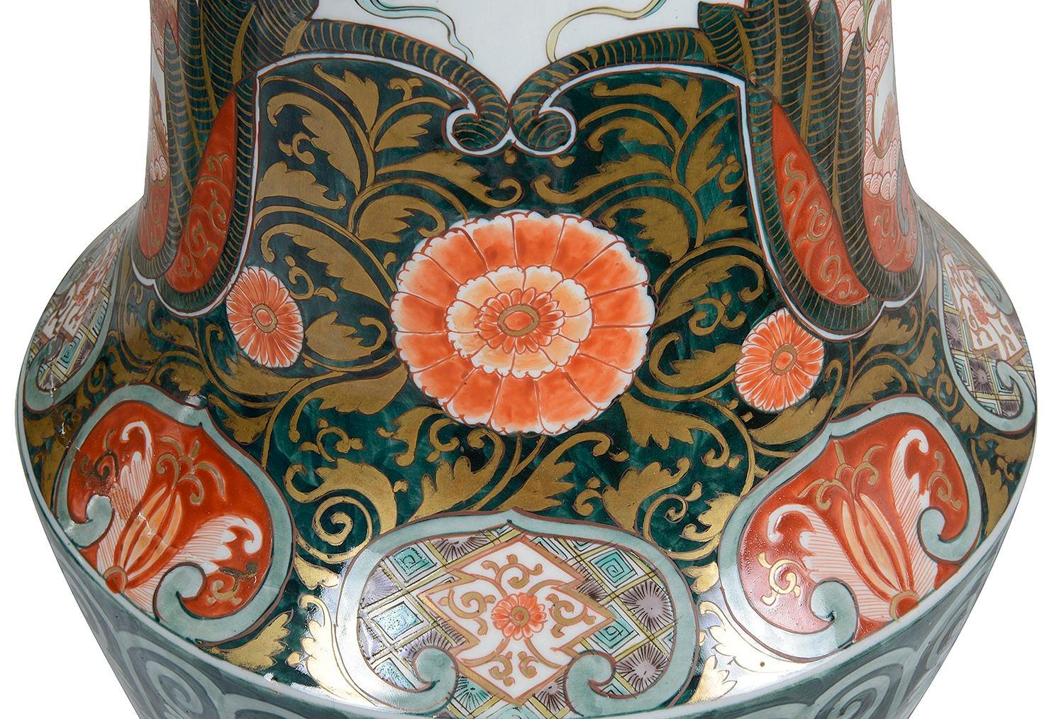 Large pair Japanese Imari Spill vases, C19th, 93cm high For Sale 1