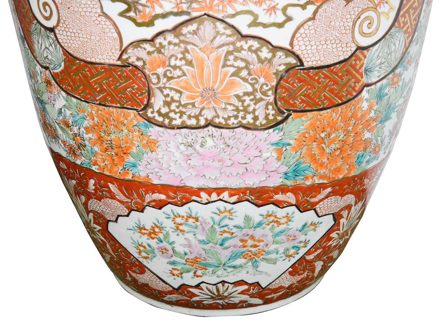 Large Pair Japanese Kutani Vases, circa 1900 For Sale 4