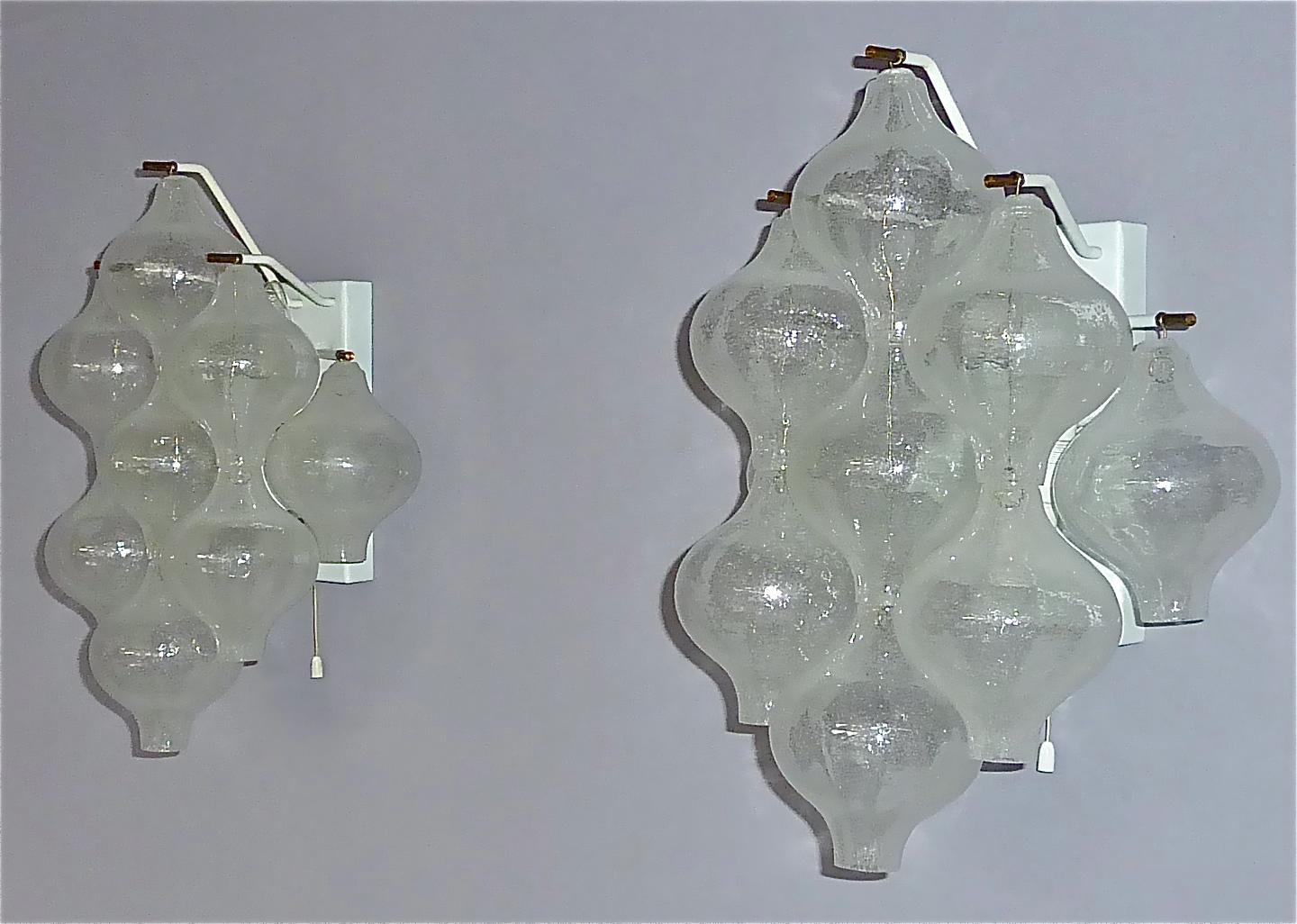 Mid-20th Century Large Pair of Kalmar Tulipan Wall Lights Sconces Murano Glass White Brass, 1960s For Sale