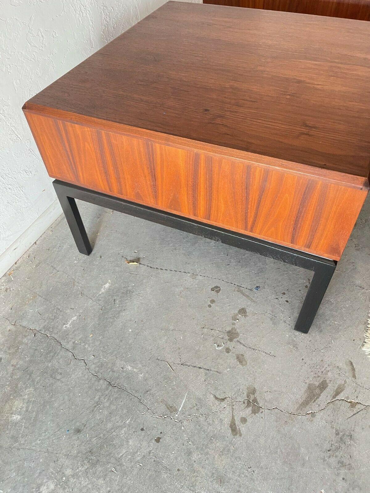 Large Pair Mid Century Modern Harvey Probber Founders Walnut End/ Side Tables 1