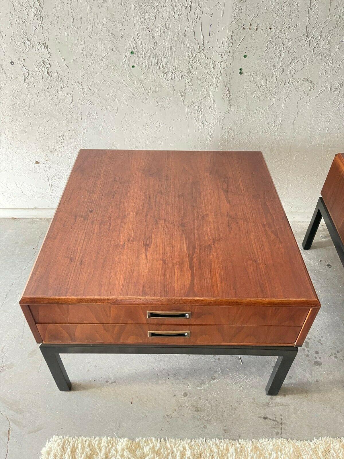 Large Pair Mid Century Modern Harvey Probber Founders Walnut End/ Side Tables 2
