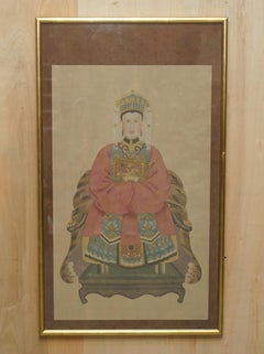 LARGE PAIR OF 133X78CM ANTIQUE CHINESE ANCESTRAL PORTRAITS WITH GOLD BORDERs