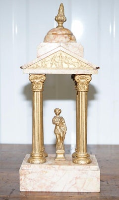 Grande paire de 1800s Roman Antique Grand Tour Marble Sculptures Statues Très Vieux