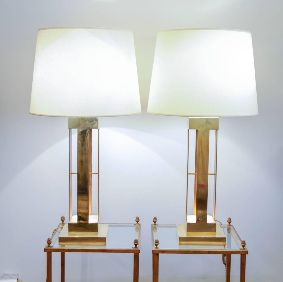 Large Pair of 1970s Lamps For Sale 2