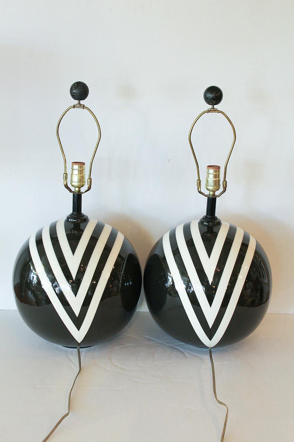 Unknown Large Pair of 1980's Graphic Black and White Ceramic Lamps For Sale