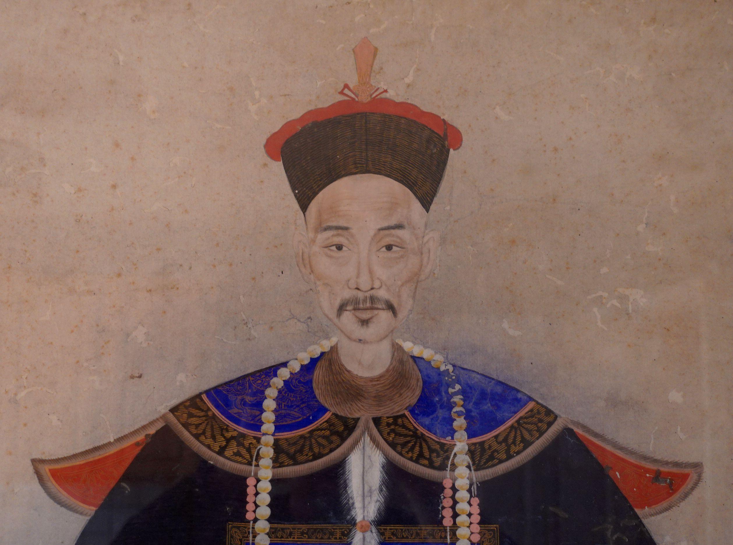 Großes Paar chinesischer gerahmter Wandleuchter-Porträts des 19. Jahrhunderts (Chinesisch) im Angebot