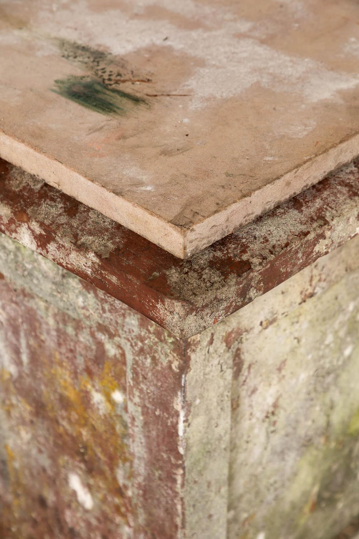 Gran pareja de pedestales ingleses de terracota para jardín del siglo XIX en venta 4