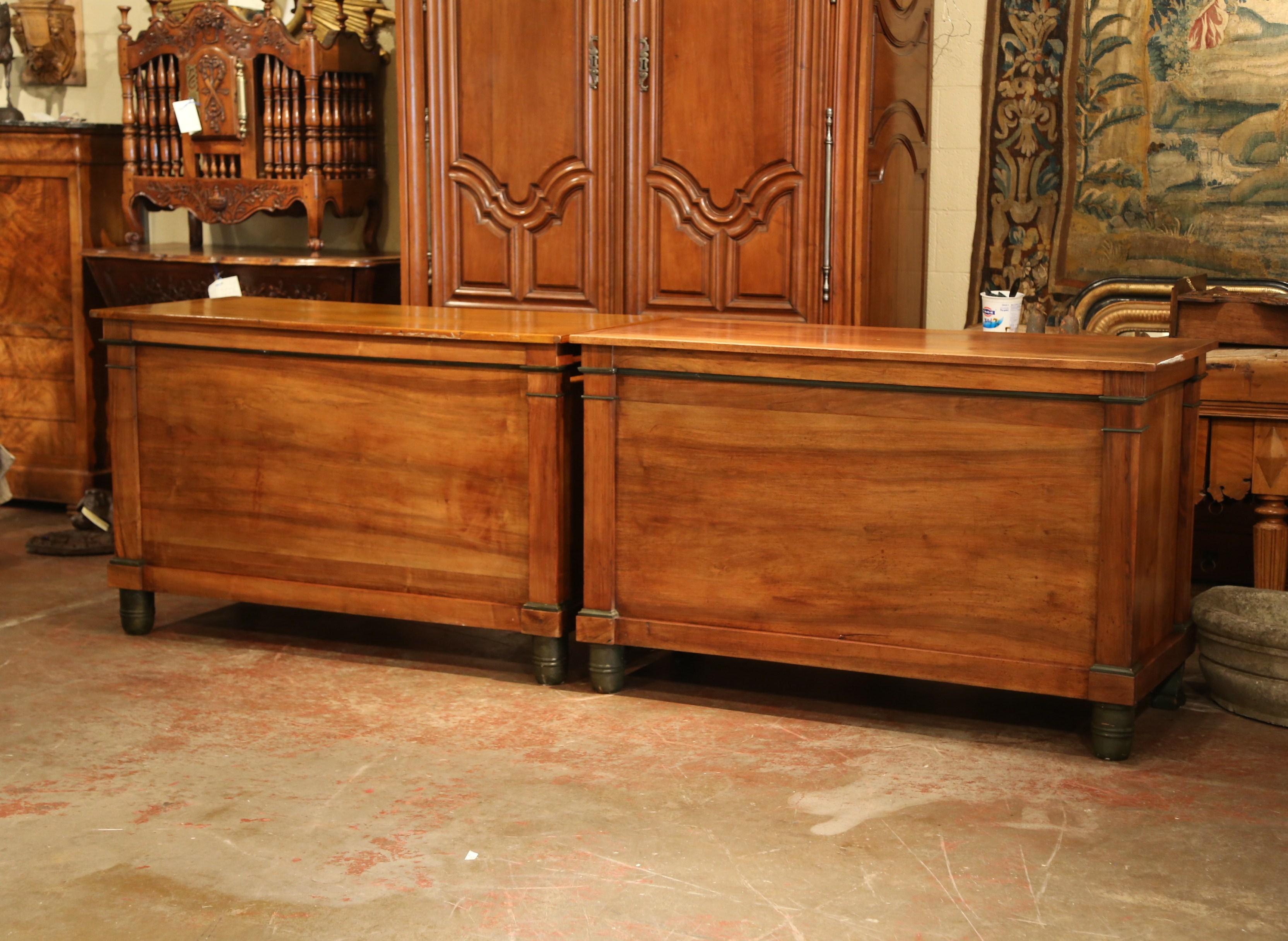 Large Pair of 19th Century French Empire Walnut Chest of Drawers 8