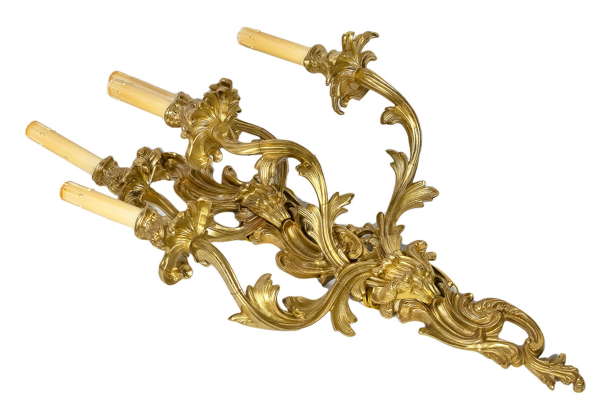 Rococo Large Pair of 19th Century French Gilt Bronze Wall Light Sconces