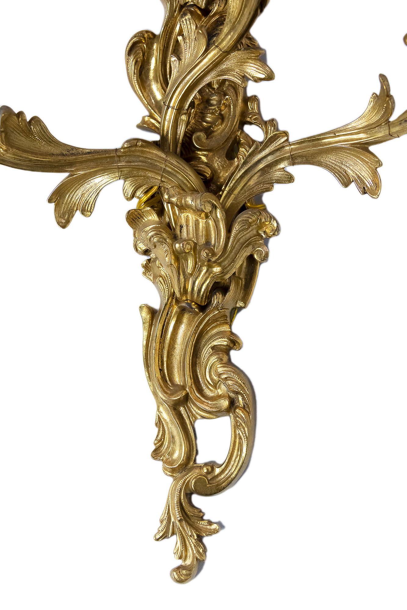 Large Pair of 19th Century French Gilt Bronze Wall Light Sconces 2