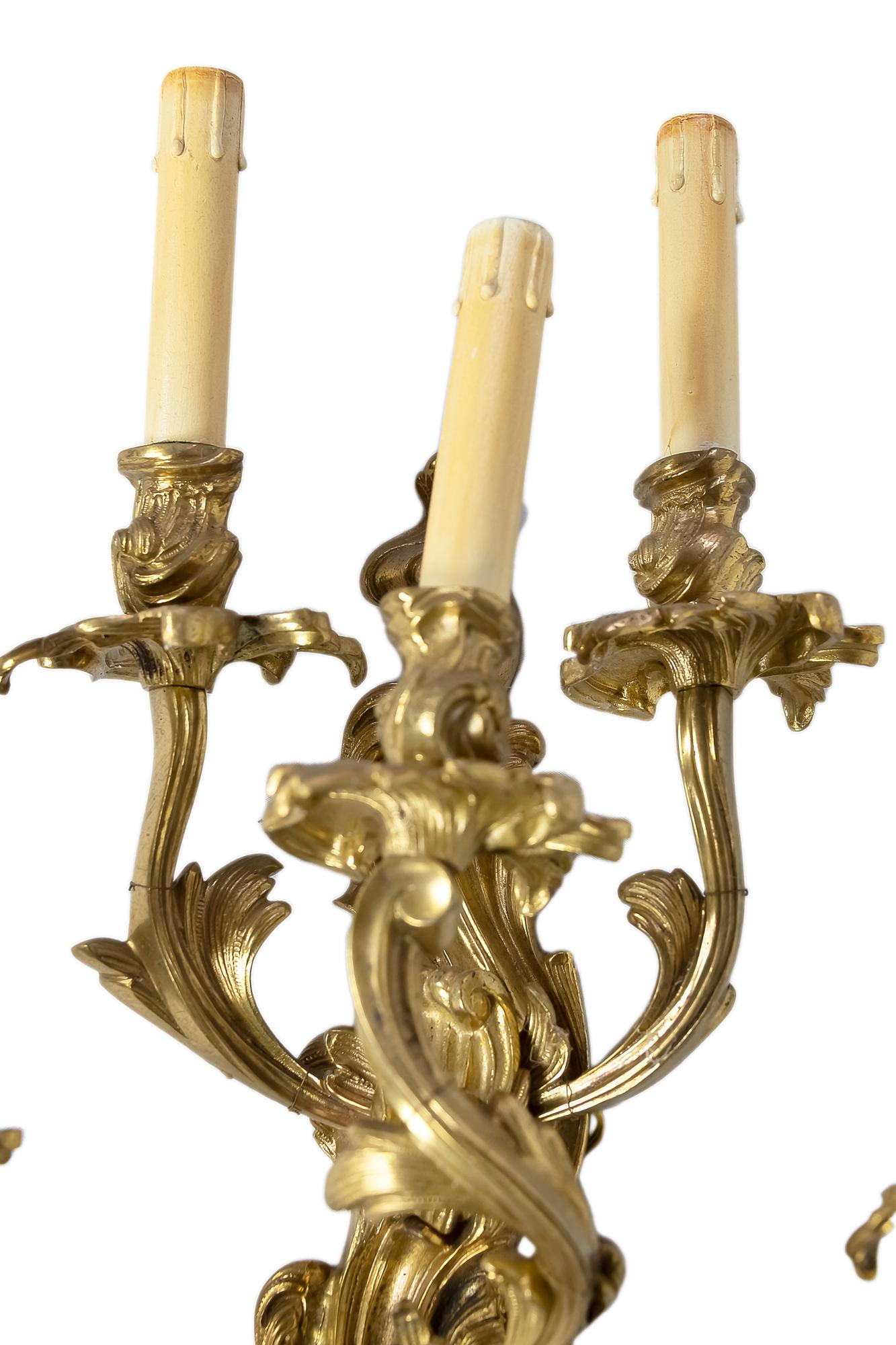 Large Pair of 19th Century French Gilt Bronze Wall Light Sconces 3