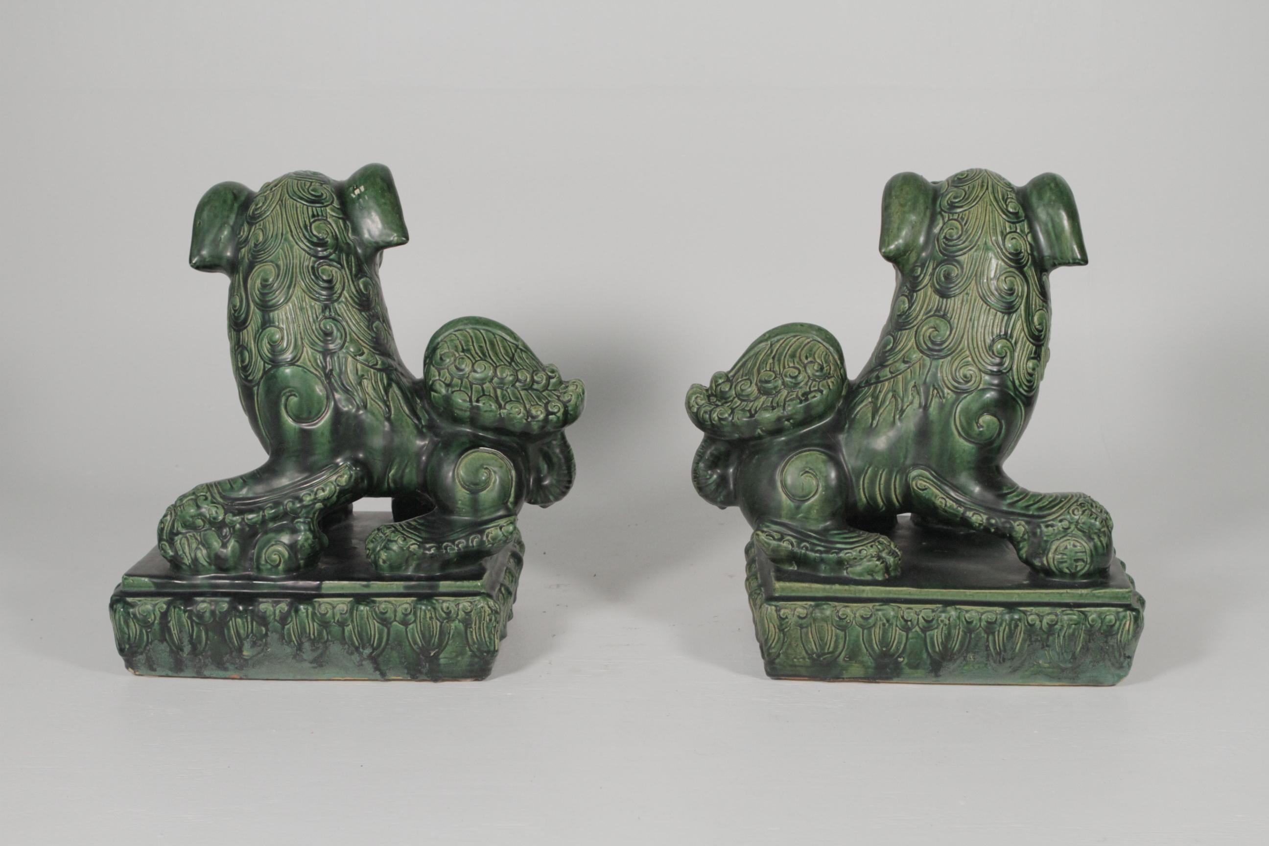 Large Pair of 19th Century Green Glazed Large Foo Dogs In Excellent Condition In Lambertville, NJ