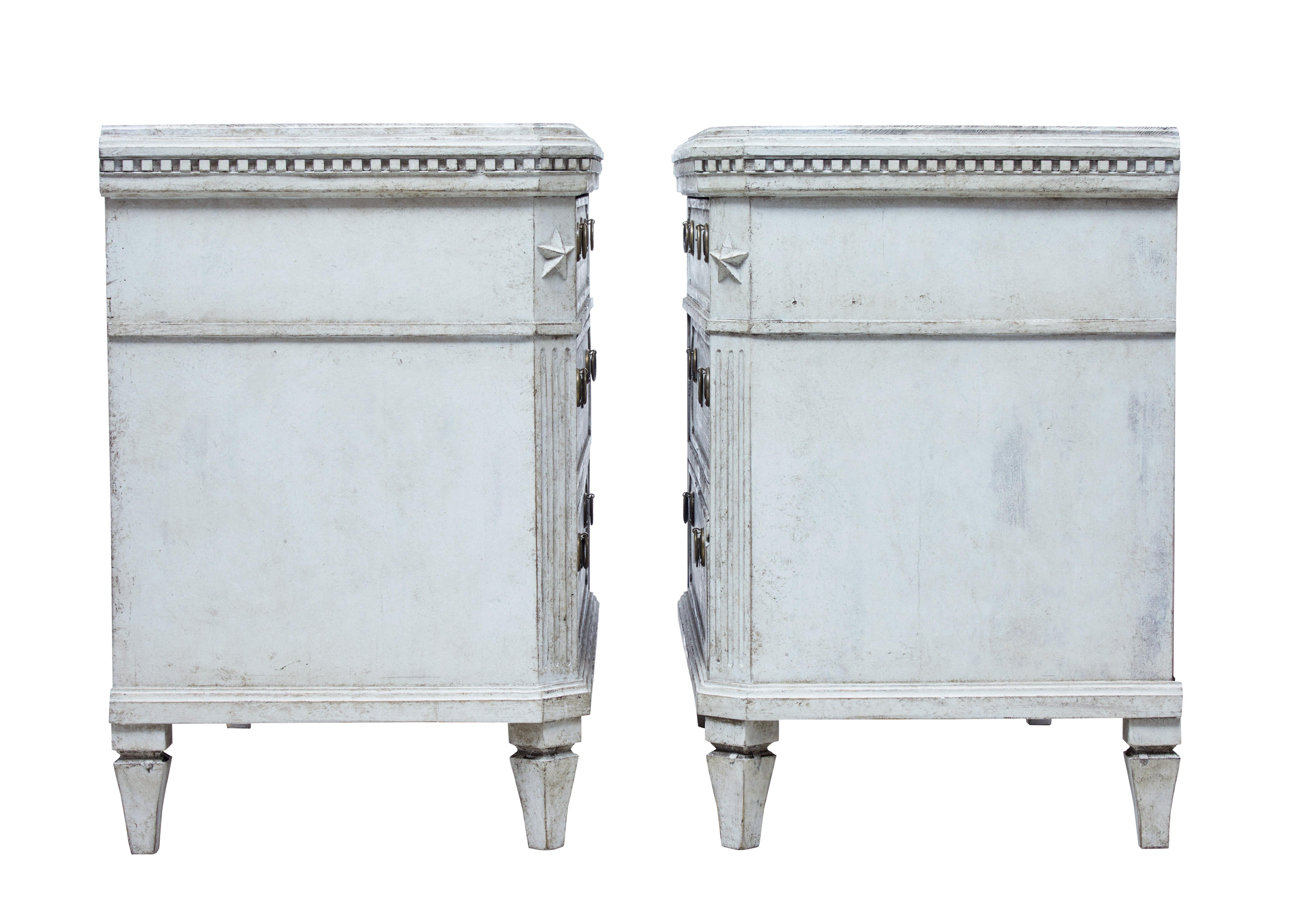Large Pair of 19th Century Gustavian Inspired Swedish Commodes (Holzarbeit)