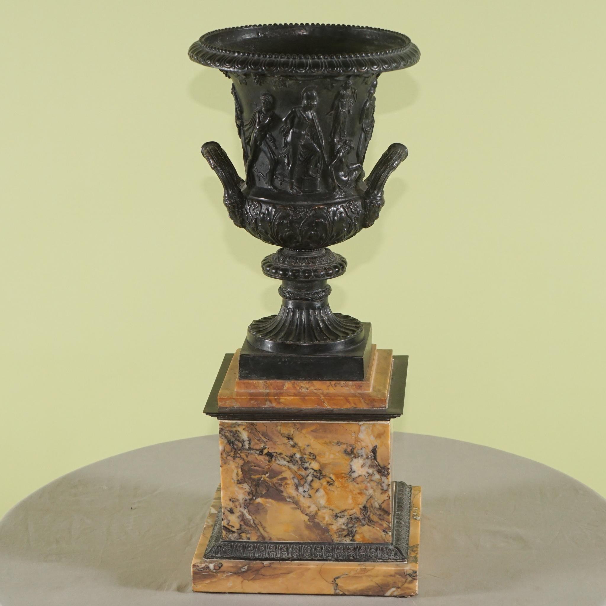 Classical Roman Large Pair of 19th Century Italain Medici Urns on Sienna Marble Bases For Sale