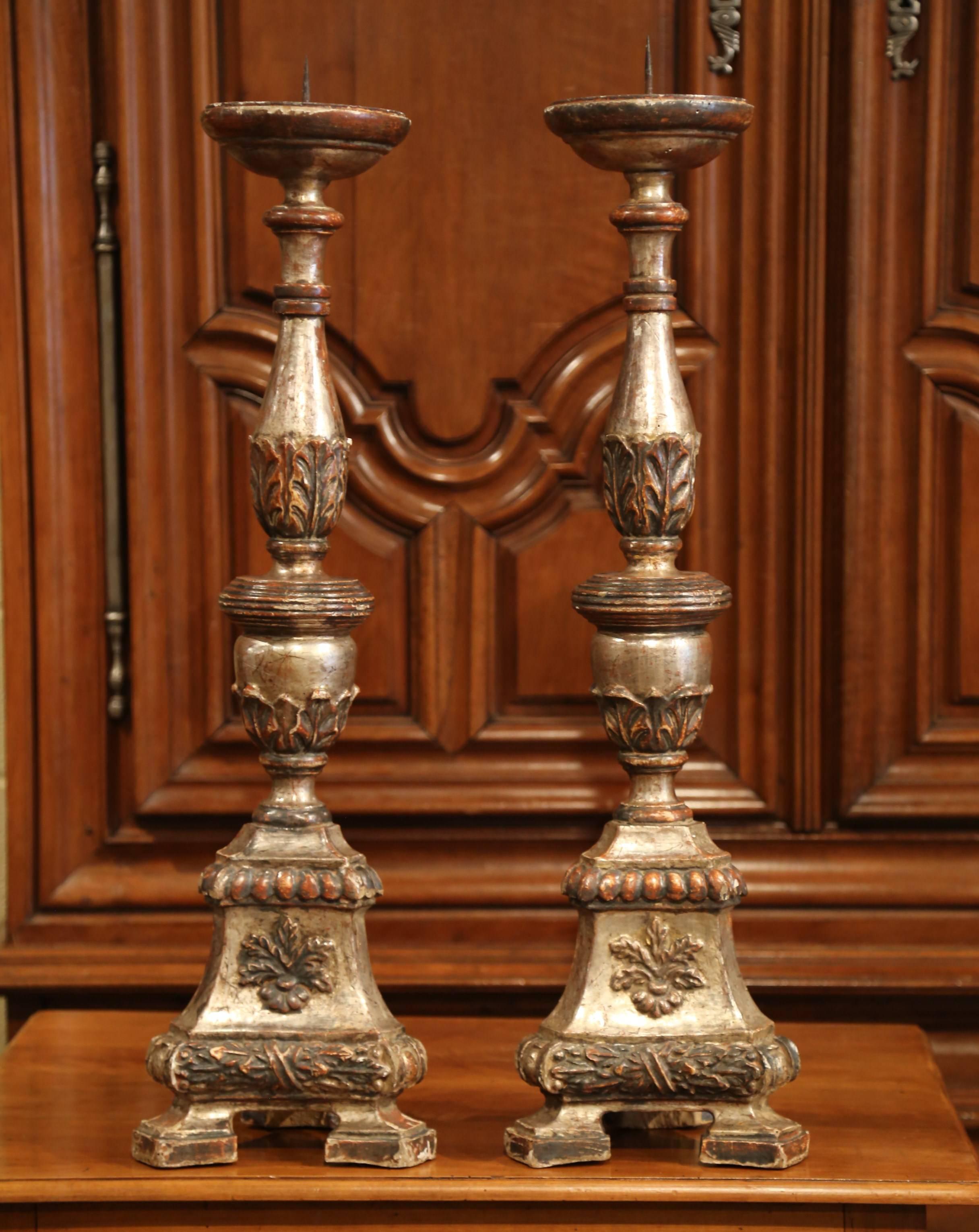 Pair of 19th Century Italian Carved Two-Tone Silver Leaf Candlesticks Prickets For Sale 3