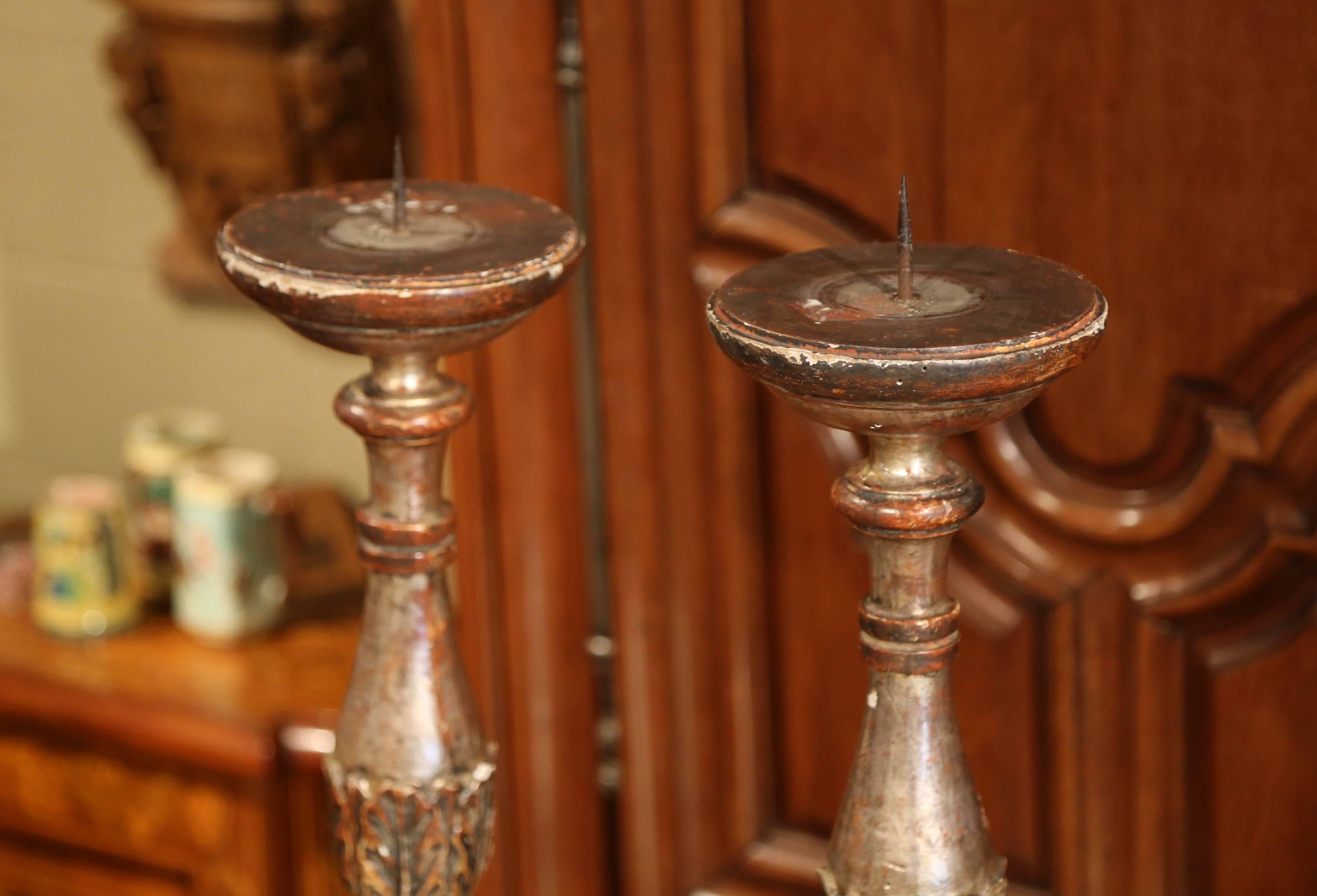 Pair of 19th Century Italian Carved Two-Tone Silver Leaf Candlesticks Prickets For Sale 5