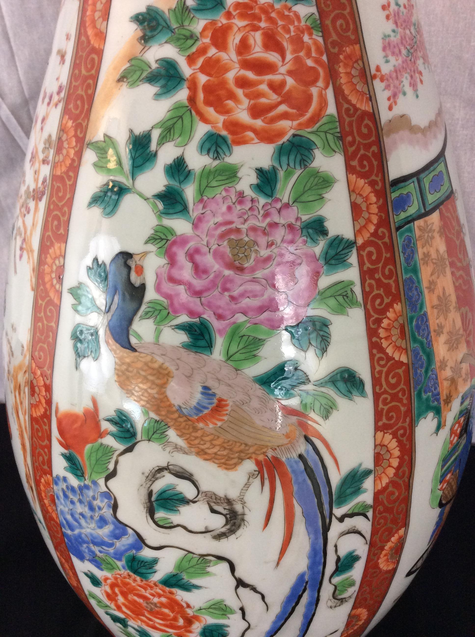 Large Pair of 19th Century Japanese Imari Porcelain Floor Vases For Sale 6