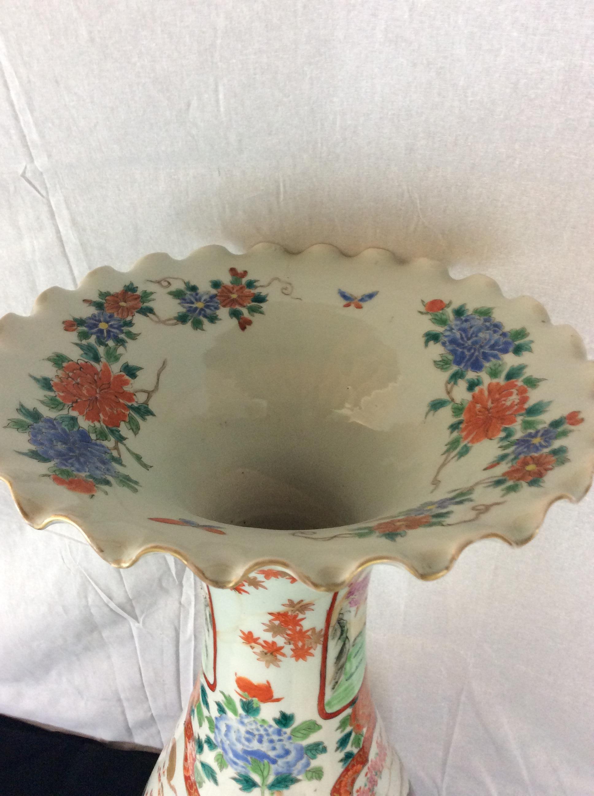 Large Pair of 19th Century Japanese Imari Porcelain Floor Vases For Sale 8