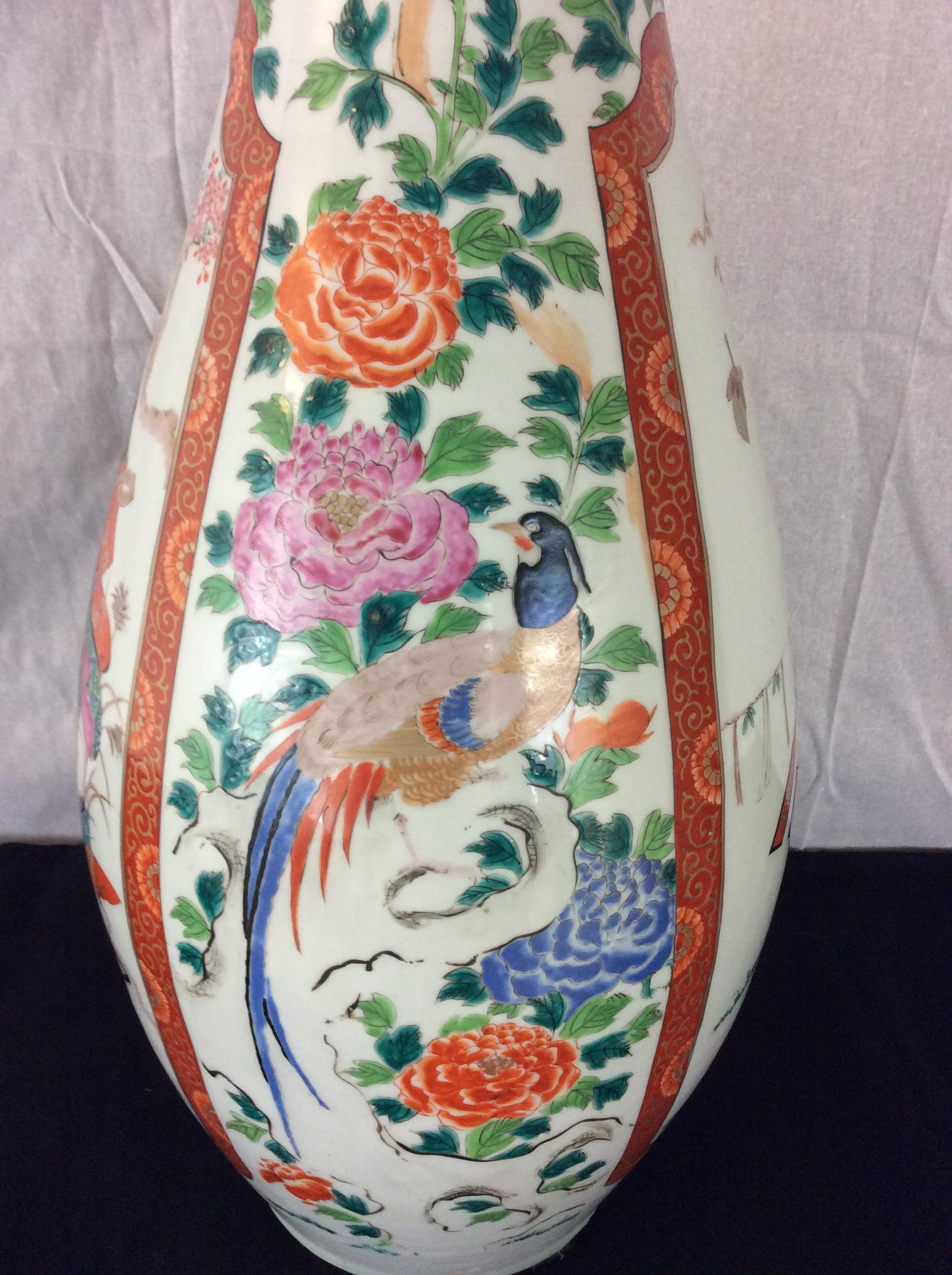 Large Pair of 19th Century Japanese Imari Porcelain Floor Vases For Sale 3