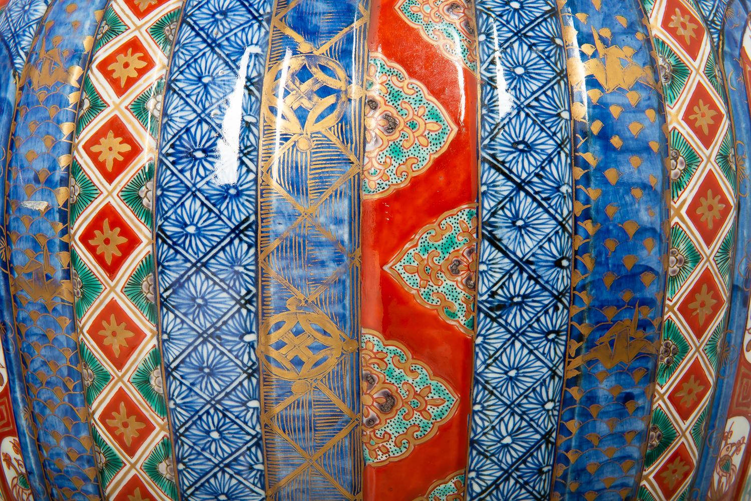 Large Pair of 19th Century Imari Vases 4