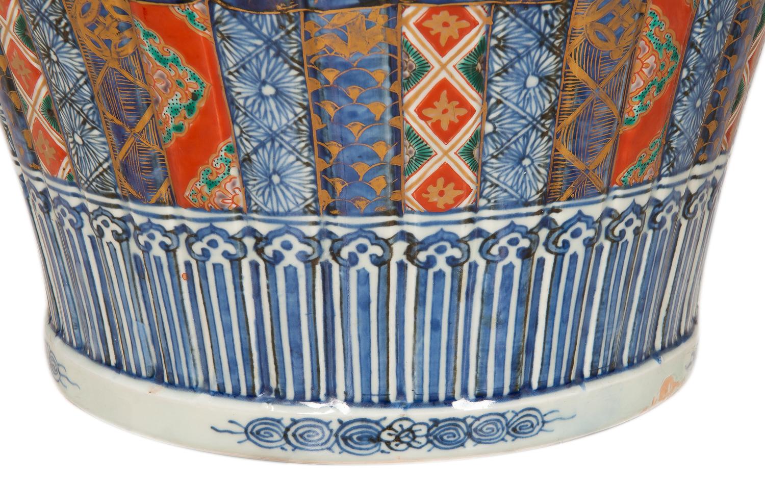 Large Pair of 19th Century Imari Vases 1