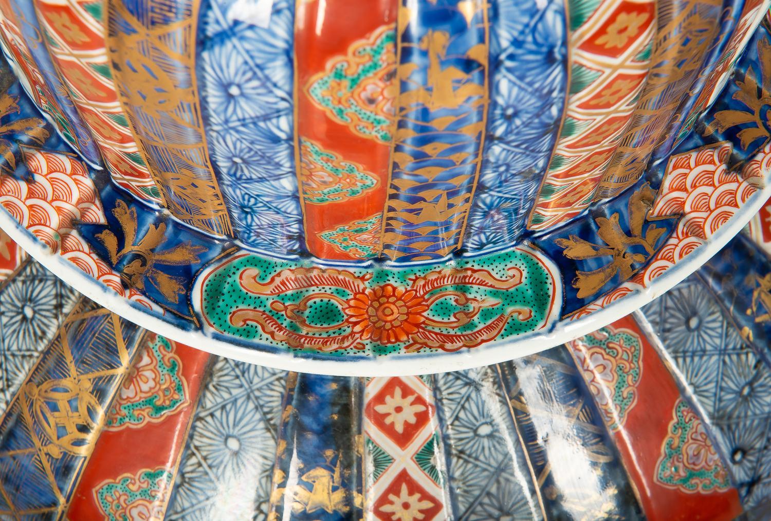 Large Pair of 19th Century Imari Vases 3