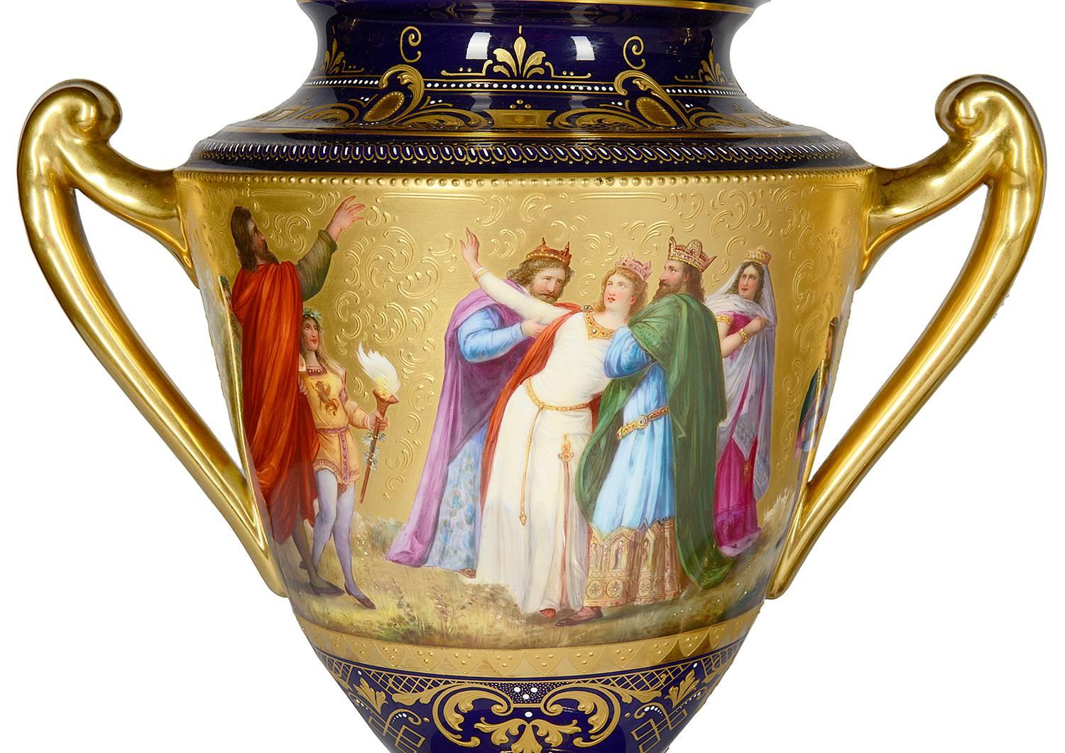 Grande coppia di urne in porcellana di Vienna del XIX secolo in vendita 3