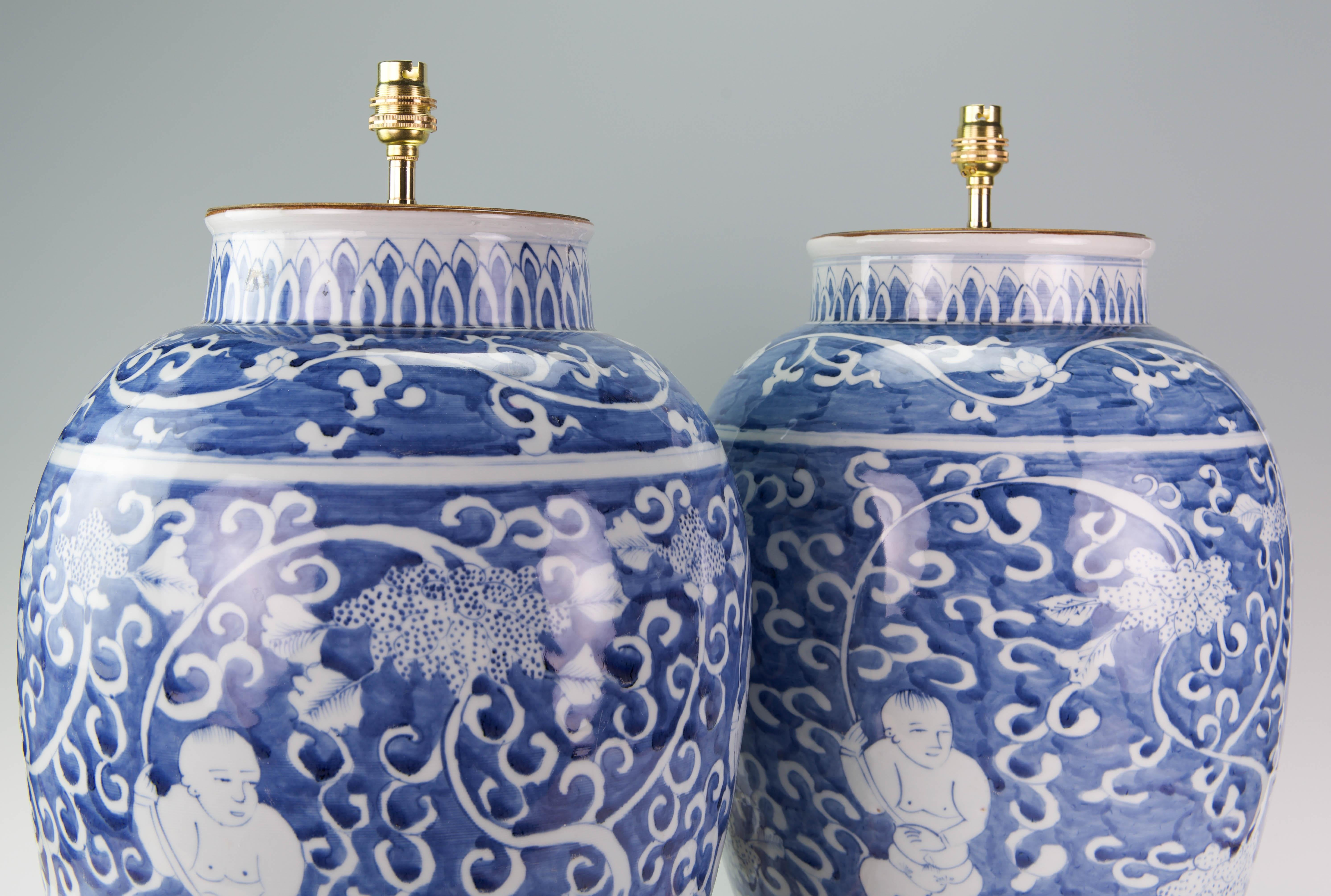 Pair of Large 20th Century Kangxi Style Blue and White Porcelain Table Lamps In Good Condition For Sale In London, GB