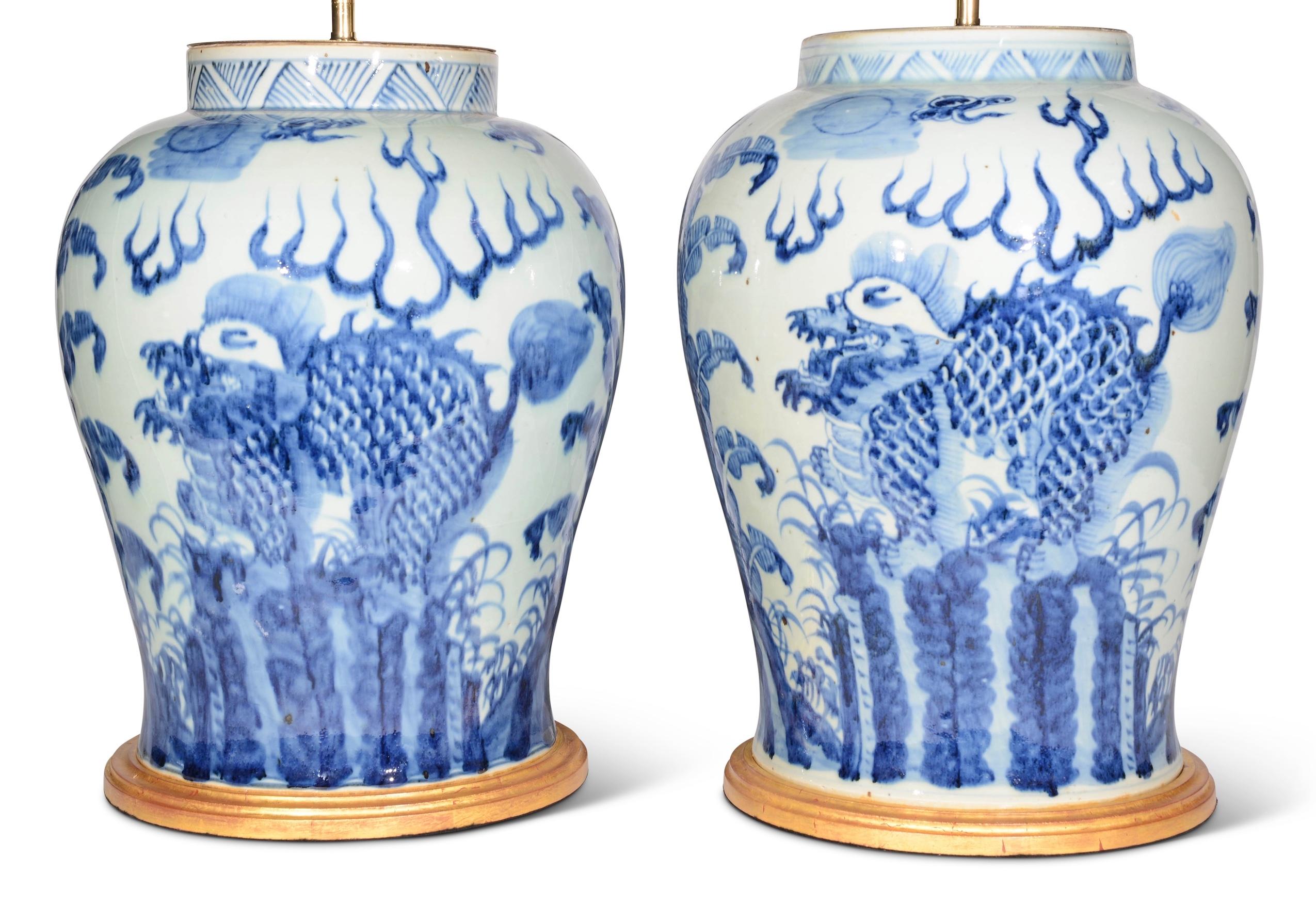 Large Pair of 20th Century Chinese Blue and White Porcelain Table Lamps In Good Condition For Sale In London, GB