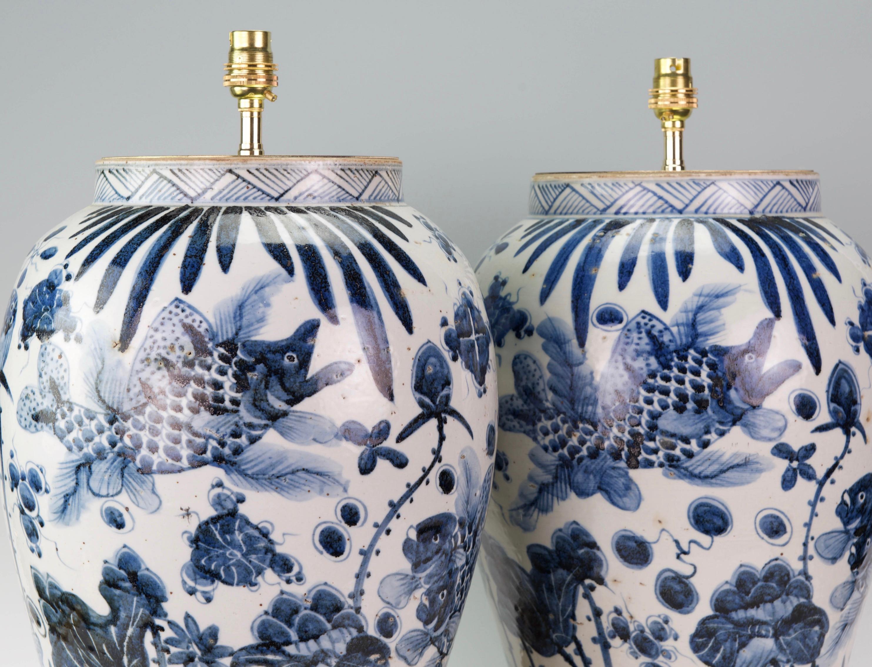 Large Pair of 20th Century Chinese Blue and White Porcelain Table Lamps 1