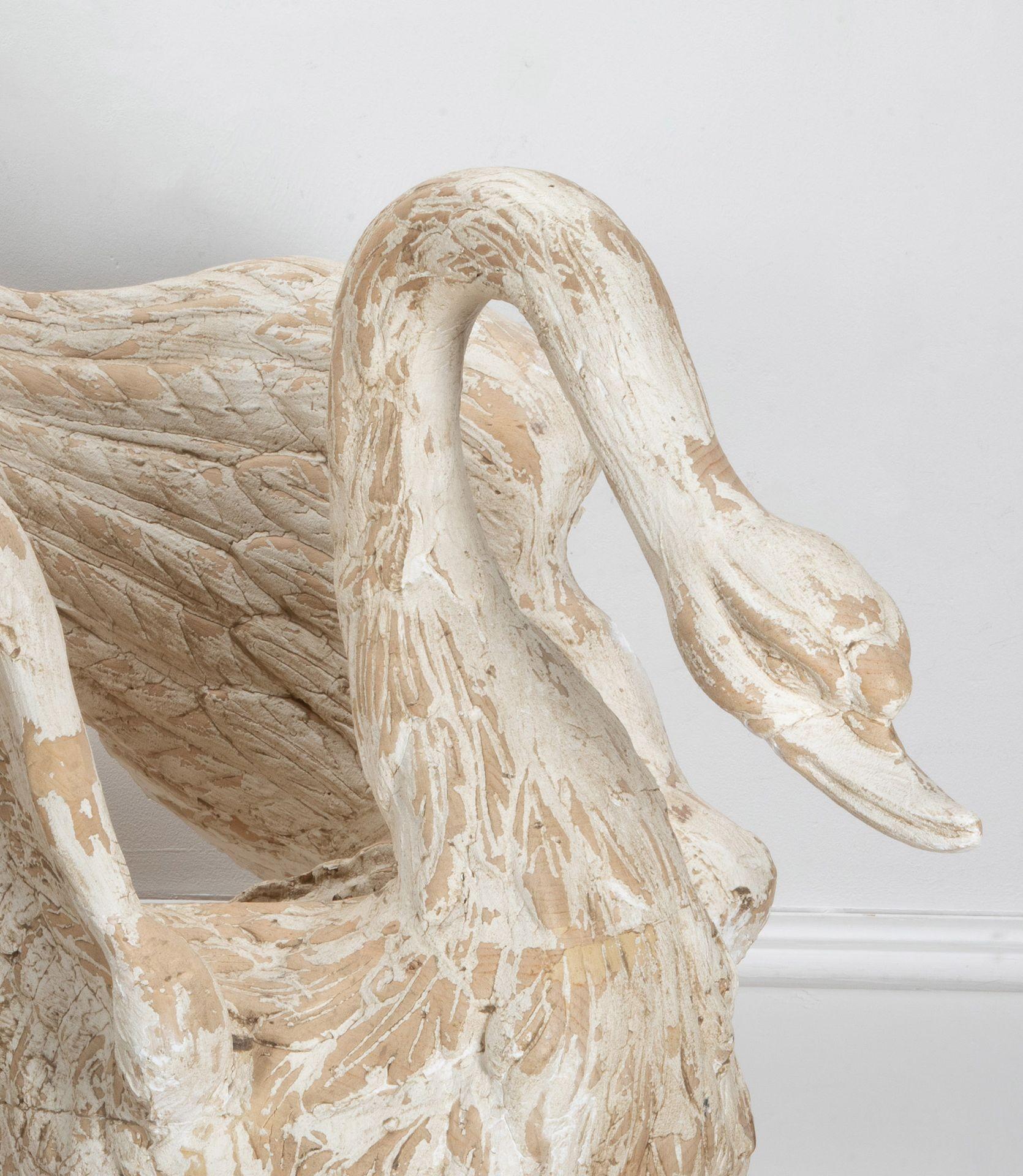 Sculpté Grande paire de jardinières Swan en bois de tilleul sculpté à la main, Italie, 20e siècle en vente