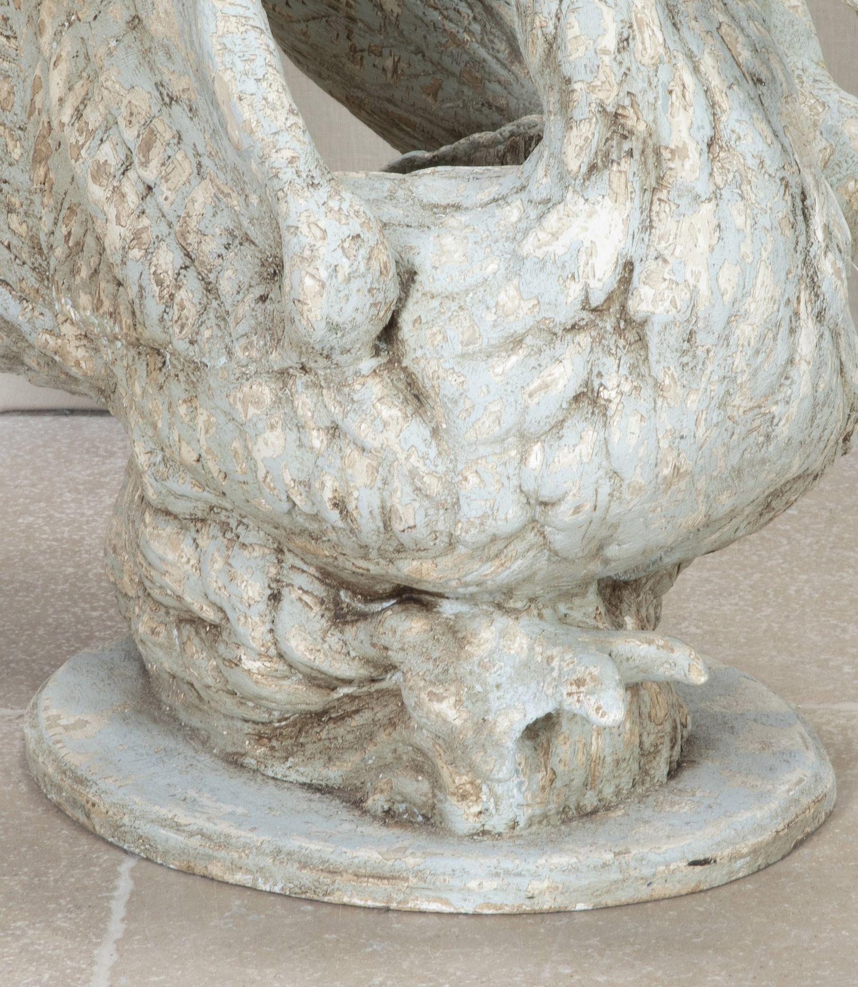 Large Pair of 20th Century Italian Hand Carved Lime Wood Swan Planters en vente 2