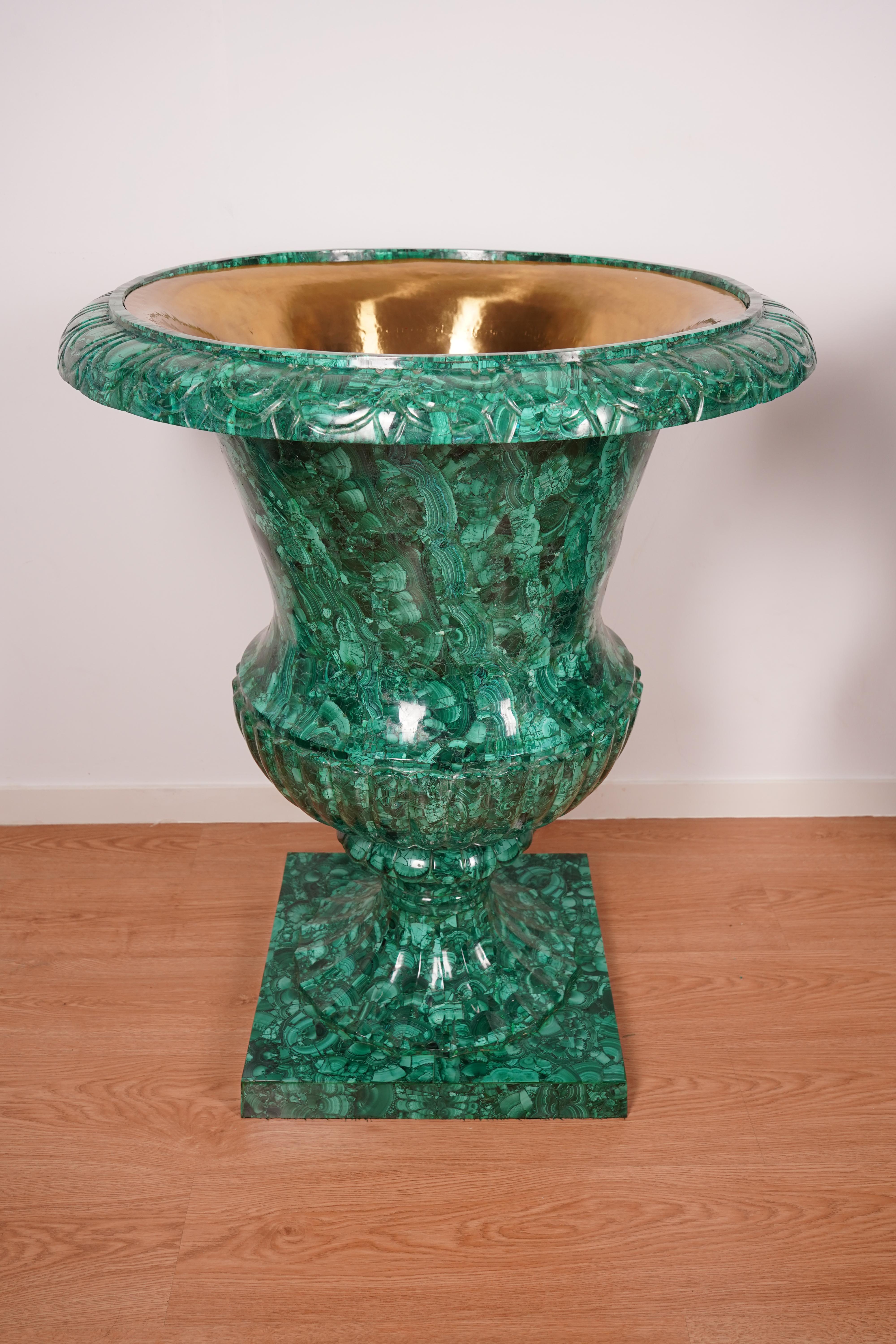 Large Pair of 20th-Century Malachite Vases – 100 cm For Sale 4
