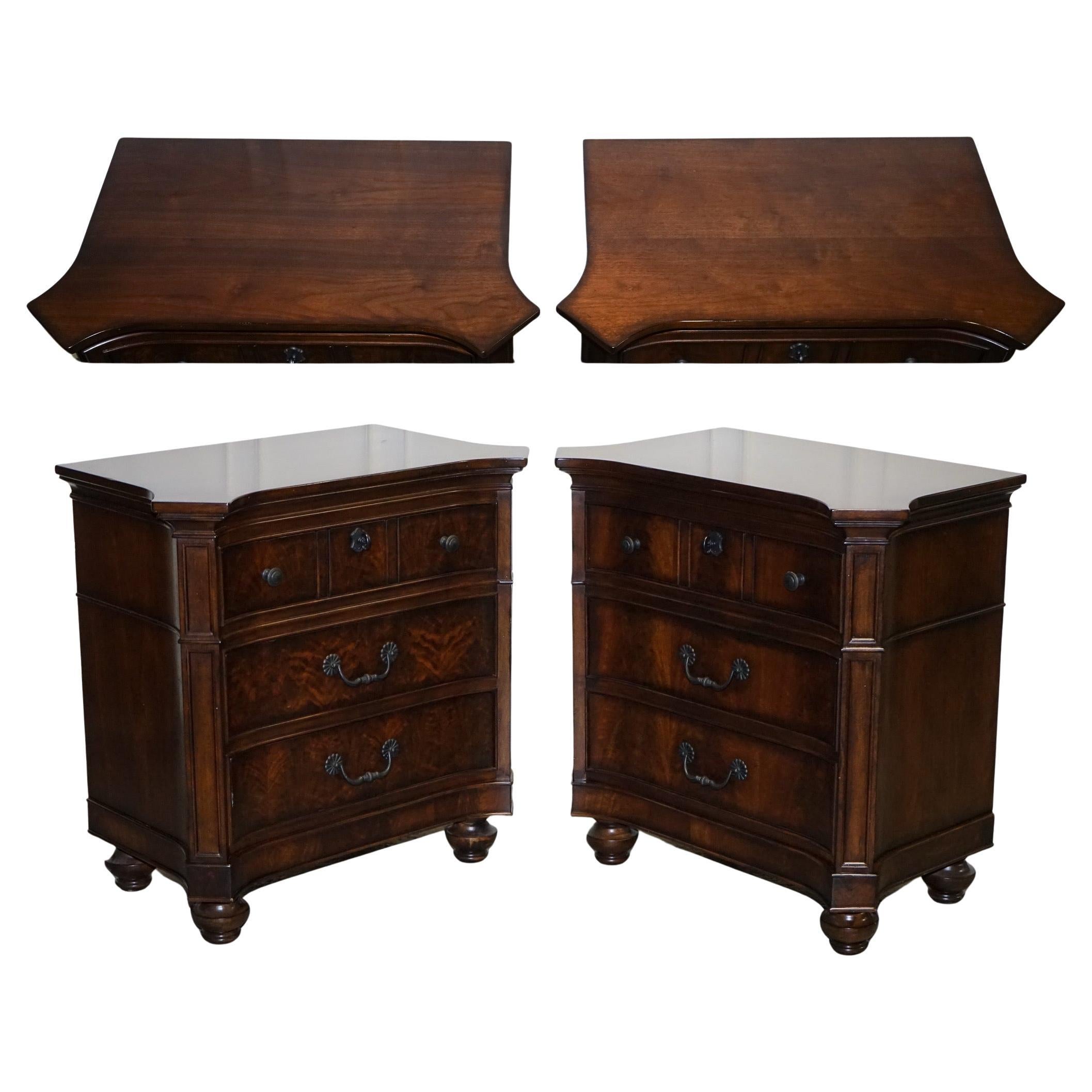 LARGE PAIR OF AMERICAN THOMASVILLE TRINIDAD NIGHTSTANDS BEDSiDE TABLES