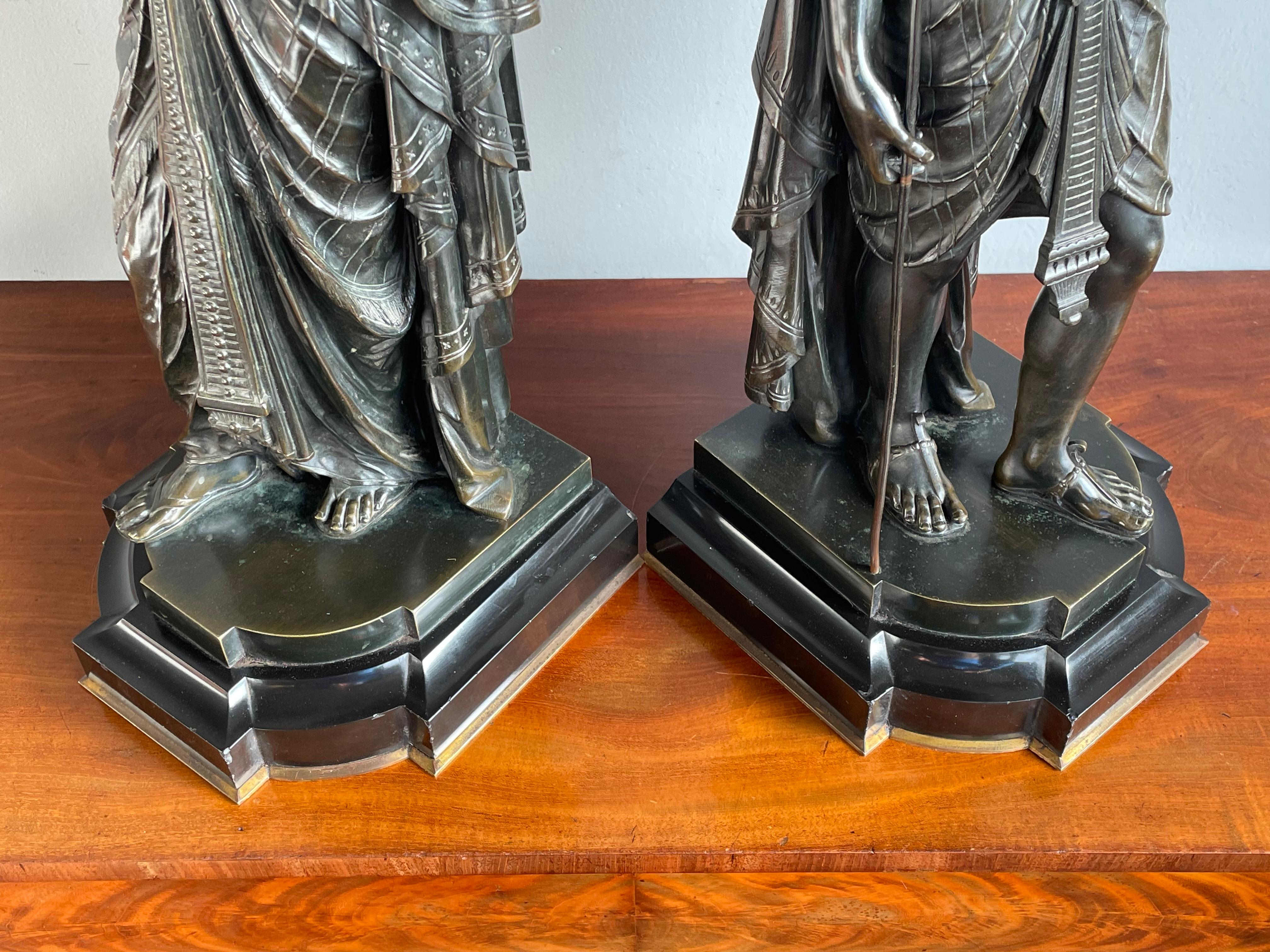 Large Pair of Antique Bronze Egyptian Priest & Priestess Sculptures By E. Bouret For Sale 9