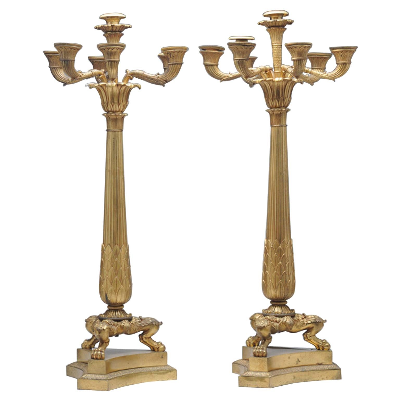 Grande paire de grands candélabres anciens en bronze français de style Charles X